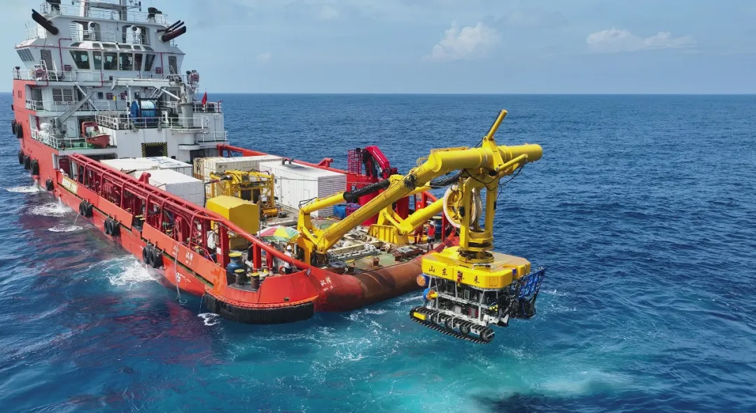 ϲѶ���������ǲ��ɷ�ս��Ͷ����ҵɽ��δ����е�����B��������Ͷ�ʼ�ֵһ������(ͼ1)